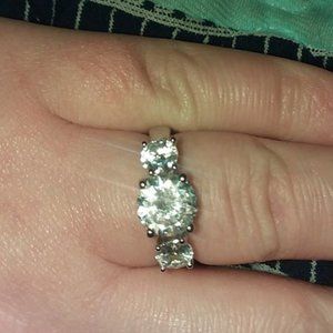 3 Stone Cubic Zirconia Ring Size 7